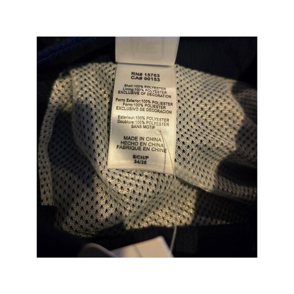 Pro Edge UNC Tar Heels Shirt Men Sz S Navy Button Down Vented Pockets NWT - Picture 7 of 9